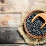 Изюм в выпечке и десертах: куда добавлять