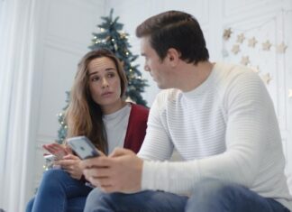 Что написать в правда или действие по переписке парню