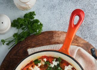 Солянка на сковородке: простой рецепт