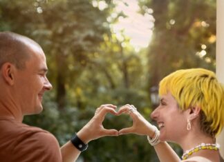 Рыцарь Жезлов: значение карты Таро в чувствах мужчины к женщине