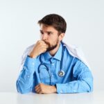 Приснился мужчина-врач: толкование сна