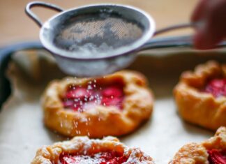 Дрожжевые пироги с вареньем в духовке