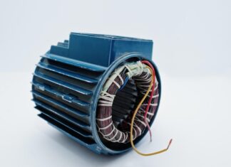 Устройство простейшего генератора