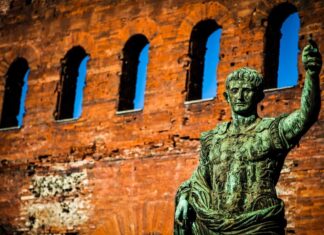 Симферополь мирное 5: мирное время в городе