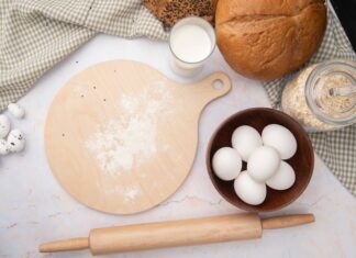 Курник на кефире и маргарине: рассыпчатое тесто