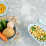 Салат с копченой курицей, корейской морковью и кукурузой