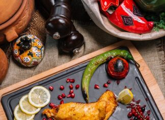 Грузинская курица с грецкими орехами