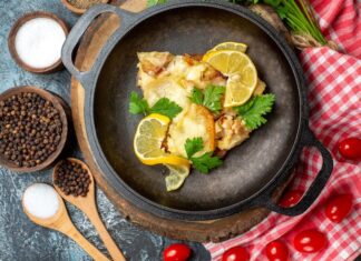 Классический чахохбили из курицы на сковороде по грузински