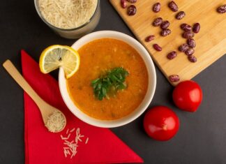 Фасолевый суп в томатном соусе из консервированной фасоли