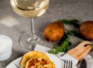 Сырные лепешки на кефире: рецепт на сковороде