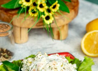 Морковный салат со сметаной