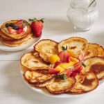 Оладушки на молоке с дрожжами и яйцом