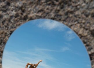 Мудрые статусы о себе: короткие и красивые