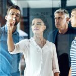 Много людей во сне: что это значит?