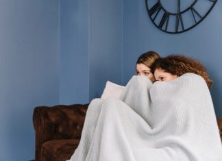 Видеть умершую мать во сне живой: толкование сна