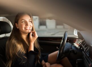 Сон о вождении машины: что он значит для девушки