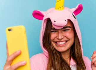 Как создать скин в Пони Таун на телефоне