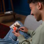 Как скачать фильм с Zona на Android