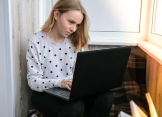 Почему браузер не грузит страницы, хотя интернет работает