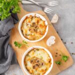 Классический жюльен с курицей и грибами