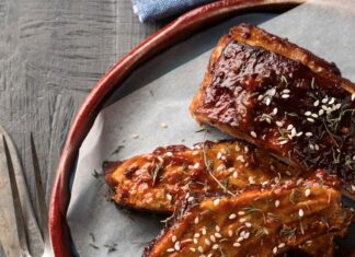 Свиные ребра с медом в духовке