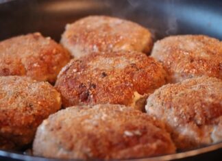 Из фарша в духовке: что приготовить