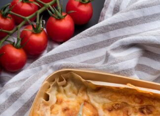 Слоеное тесто и фарш: рецепт в духовке