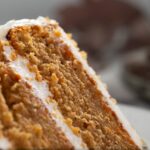 Торт из печенья со сгущенкой: простой рецепт