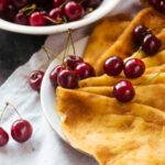 Вареники с вишней: рецепт с замороженной ягодой