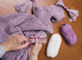 Косынка спицами: схема и описание для начинающих