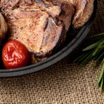 Свиная шейка в рукаве: рецепт в духовке