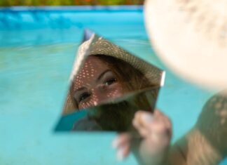 Рыбки в бассейне: толкование сна