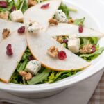 Салат с курицей и грецкими орехами