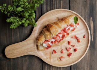 Ветчинно-сырные рулетики: рецепты