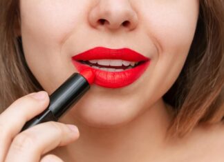 Сон о красной помаде: толкование