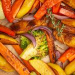 Овощи с курицей в духовке в рукаве