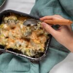 Лисички в сметане на сковороде