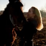 Больная лошадь во сне женщины: толкование