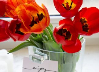 Как красиво поздороваться с девушкой утром