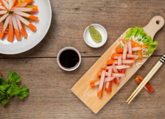 Корейский салат с колбасой и морковью