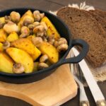 Картошка с фаршем и грибами в духовке