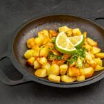 Картошка с курицей и кабачками: тушеное блюдо