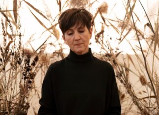 8 жезлов Таро: понимание чувств мужчины