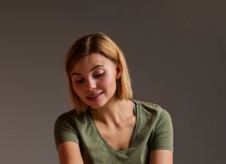 Примета: чешется пятка на правой ноге