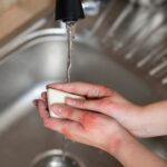 Сон о текущей из крана воде: толкование