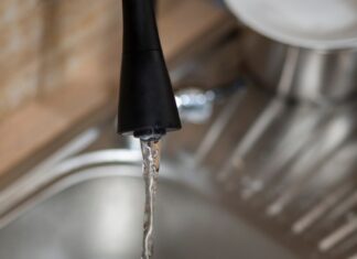 Сон о текущей из крана воде: толкование