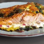 Лосось со сливочным соусом в духовке