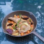 Вкусная скумбрия в кастрюле: рецепт кусочками