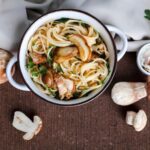 Грибной суп с лапшой и картофелем