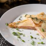 Заливной пирог со свежей рыбой на кефире